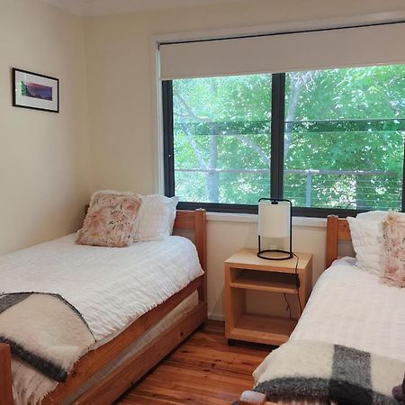 Narrow Neck Views - Peaceful 4 Bedroom Home With Stunning Views! Katoomba Kültér fotó