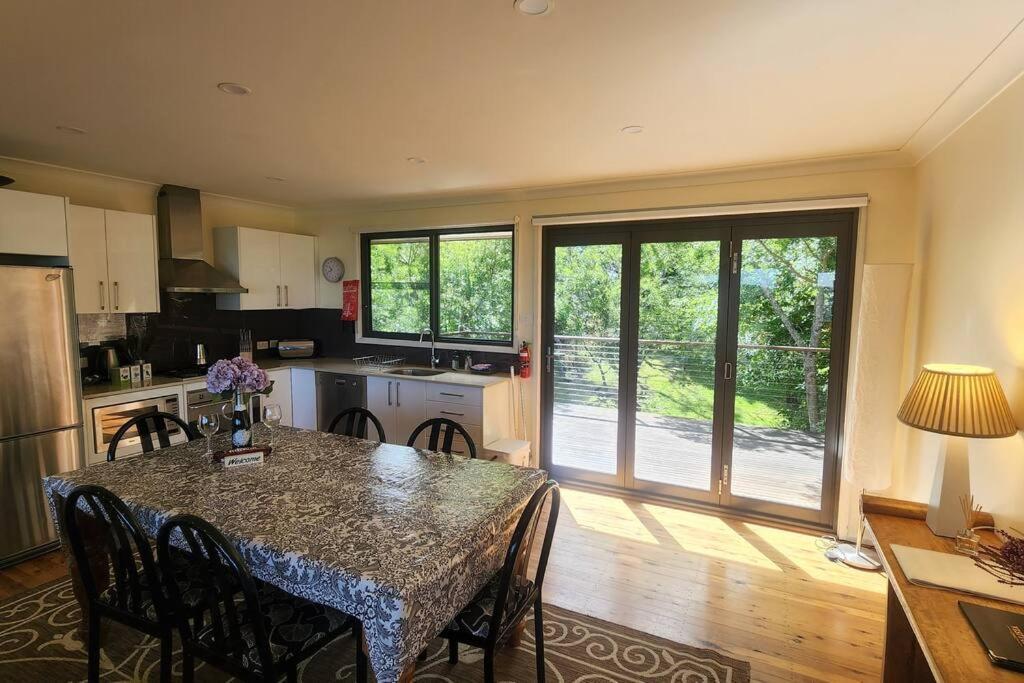 Narrow Neck Views - Peaceful 4 Bedroom Home With Stunning Views! Katoomba Kültér fotó