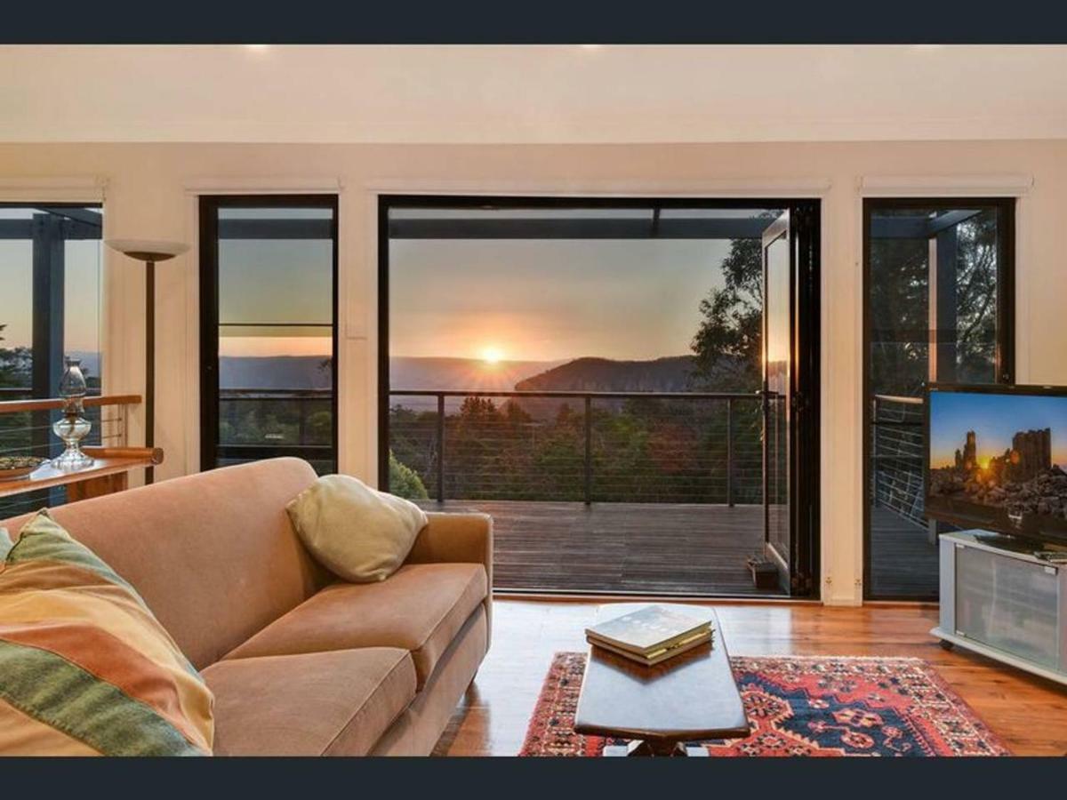 Narrow Neck Views - Peaceful 4 Bedroom Home With Stunning Views! Katoomba Kültér fotó